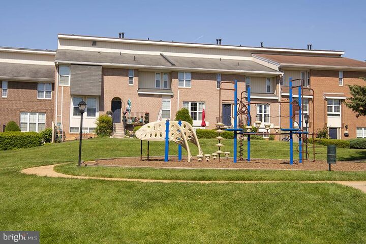 Property Photo:  1699 Yale Place 407  MD 20850 