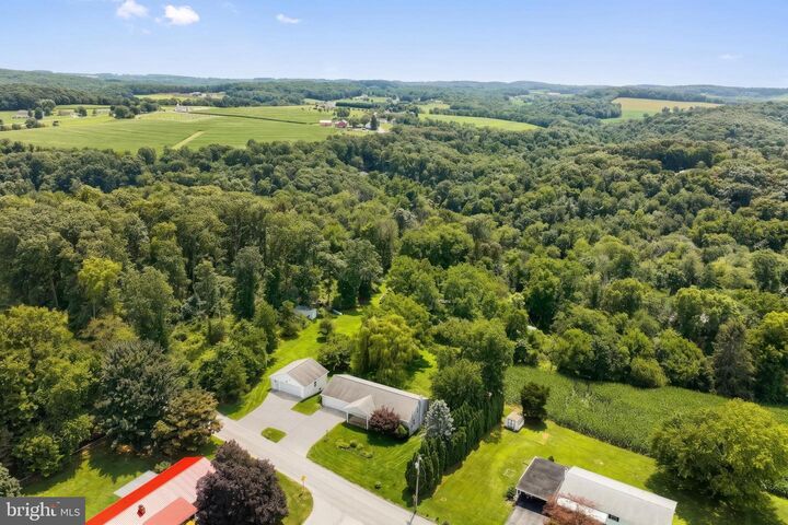 Property Photo:  102 Walnut Valley Court  PA 17368 