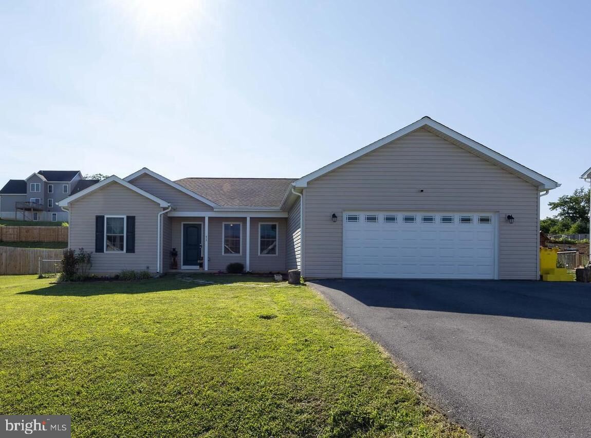 Property Photo:  812 Duckwoods Lane  WV 25403 