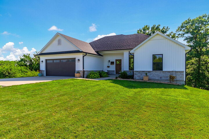 Property Photo:  16636 Kimber Ridge Ct  MO 65233 
