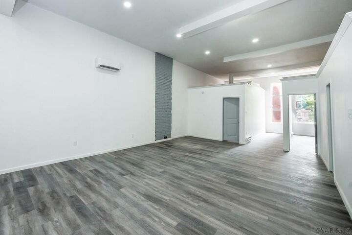 Property Photo:  215 Franklin Street - Unit 302  PA 15901 