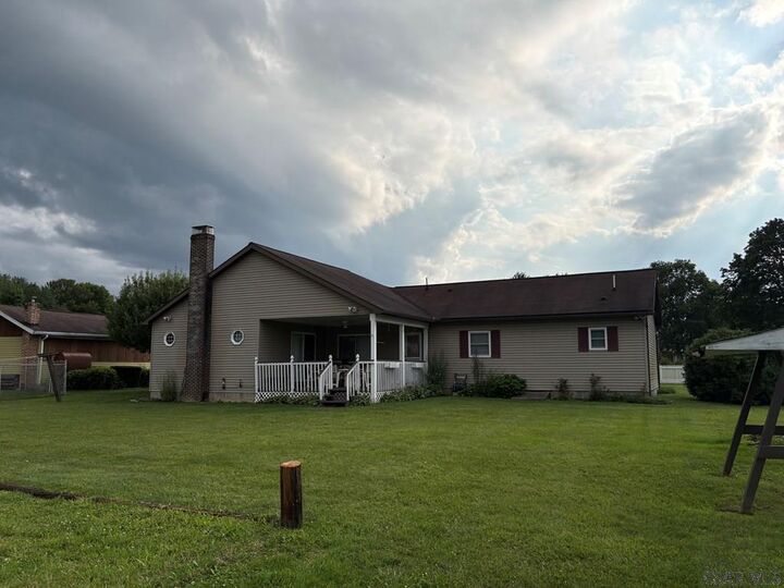 Property Photo:  171 Redwood Drive  PA 15952 