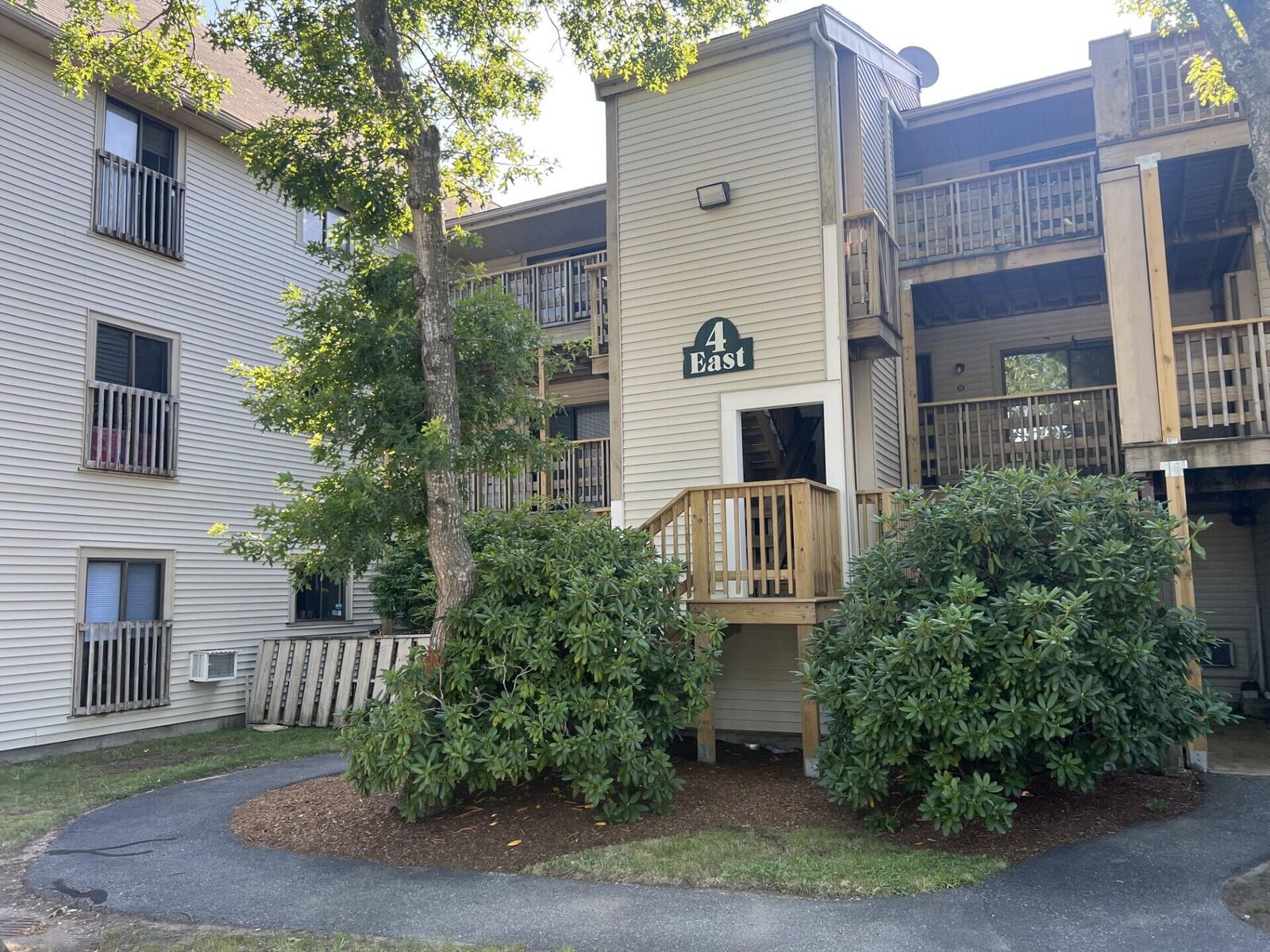 Property Photo:  800 Bearses Way Apt 4ec  MA 02601 