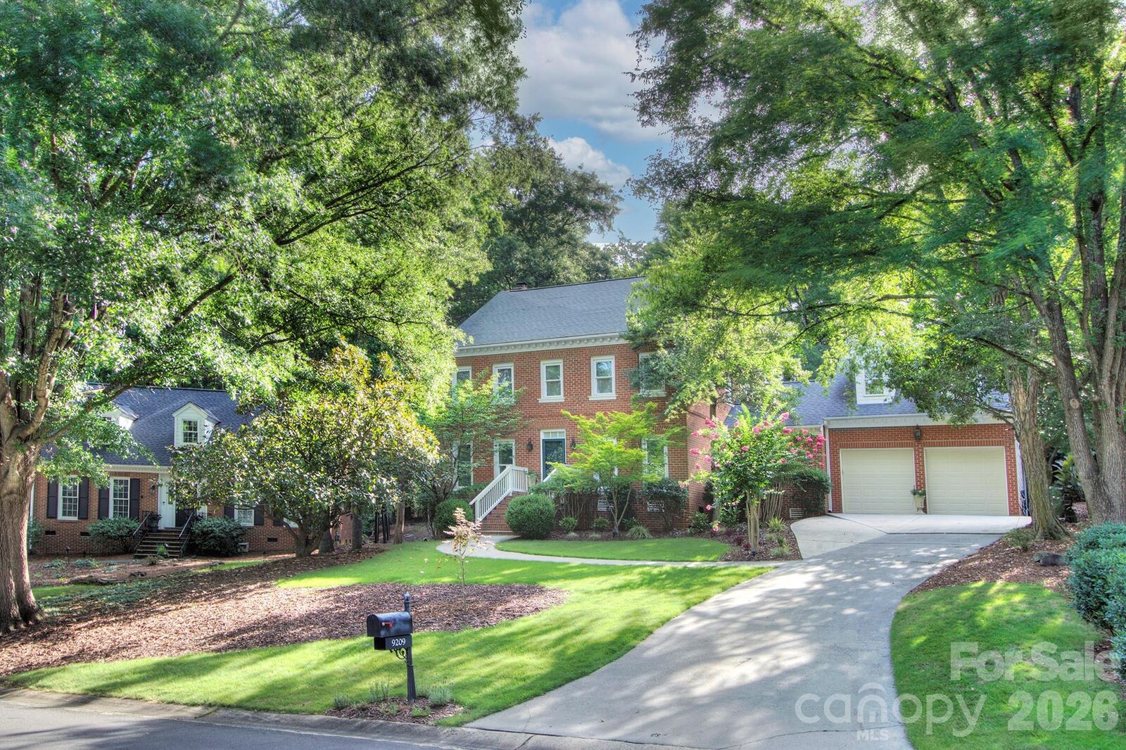 Property Photo:  9209 Hanover South Trail  NC 28210 
