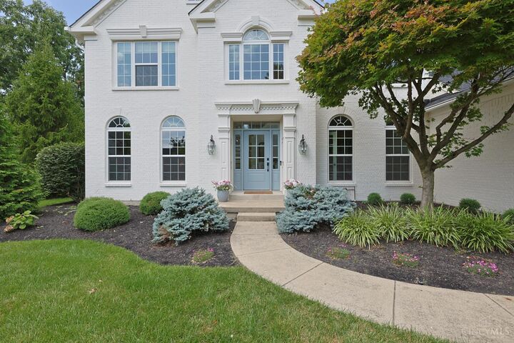 Property Photo: 5869 Buckingham Lane OH 45040
