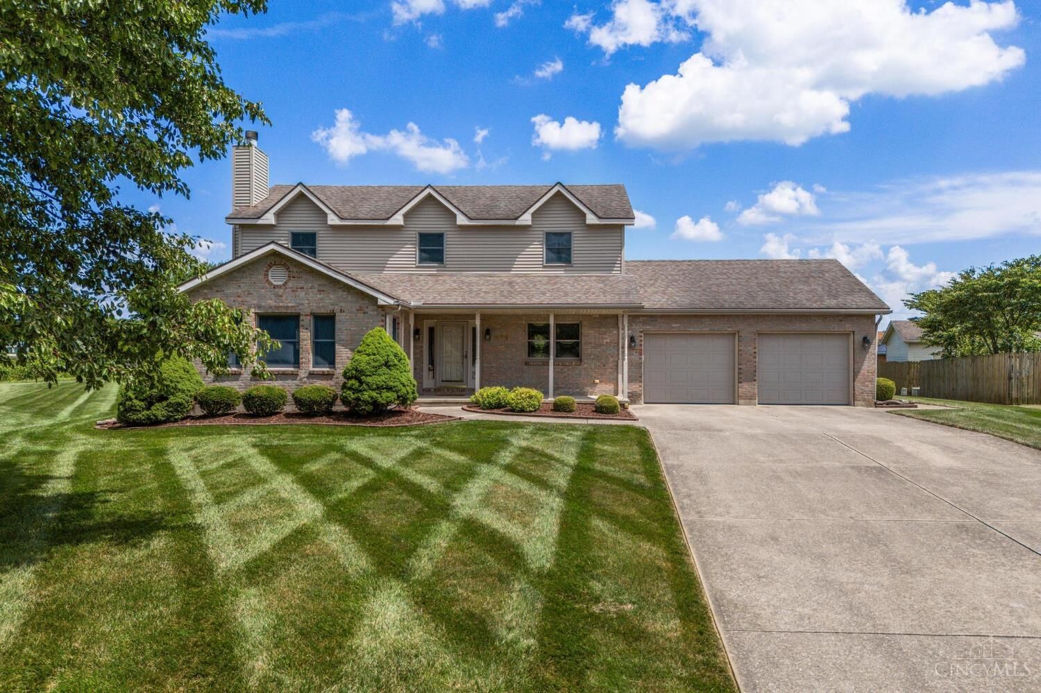 Property Photo:  824 Kelly Drive  OH 45177 