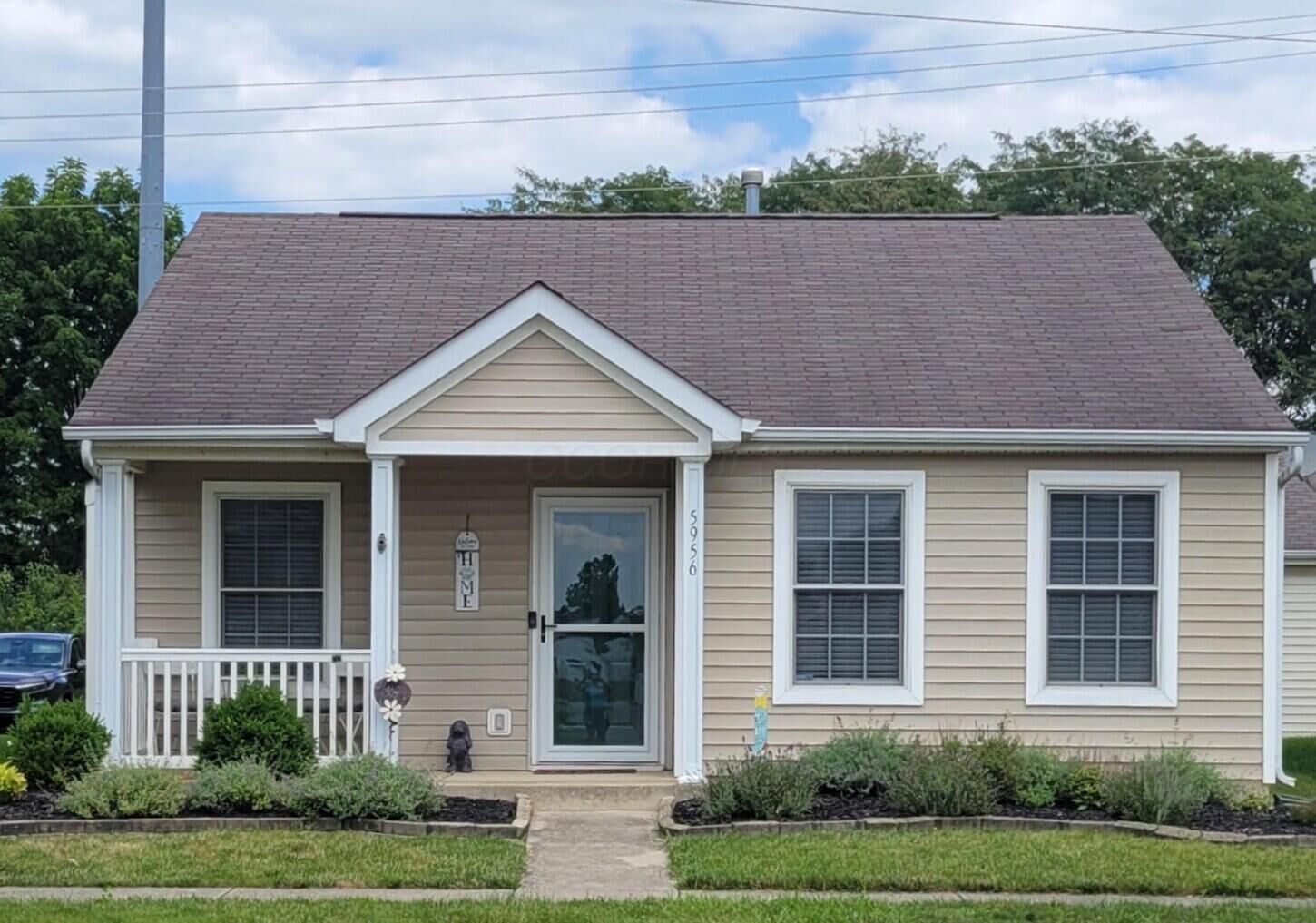 Property Photo: 5956 Signature Drive OH 43119