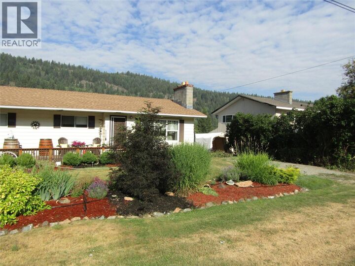 Photo de la propriété: 817 Kimberley Avenue BC V0H 1J0