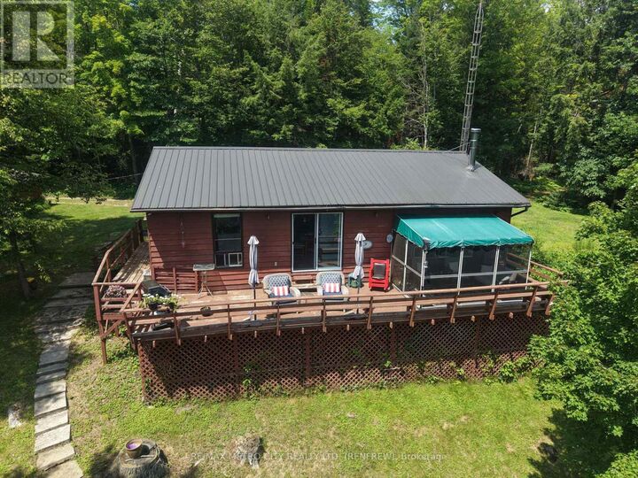 Property Photo:  2667 Handford Lane  ON K0J 2R0 