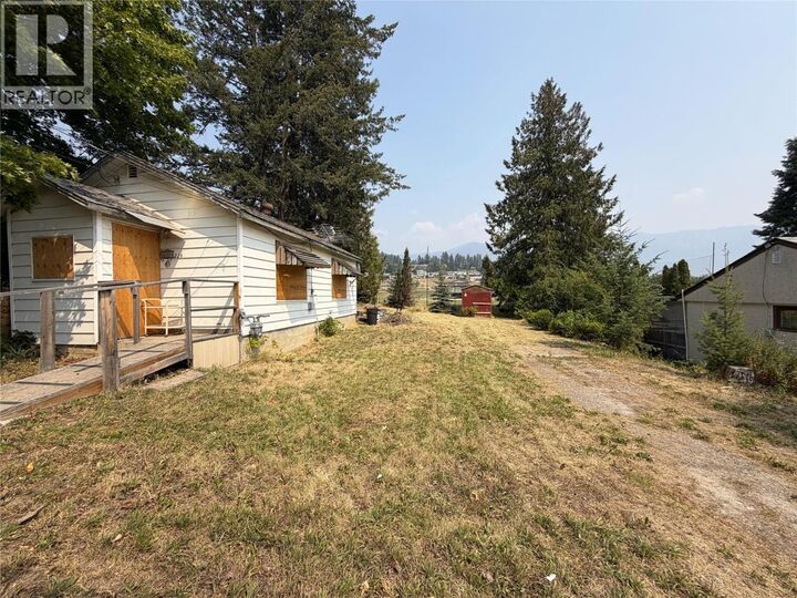 226 16th Avenue North — photo 1