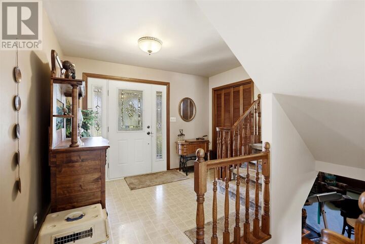 Property Photo: 29 Norden Cres ON P6B 5T1
