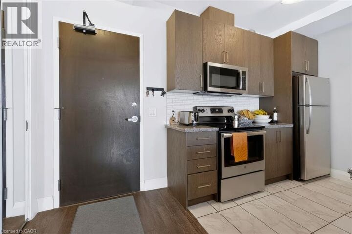 Property Photo:  118 East King Street 1020  ON L8N 0A9 