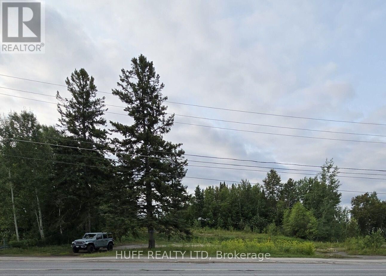 Property Photo:  107 West Government Road West  ON P2N 2E8 
