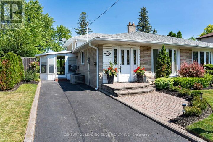 Property Photo:  120 Sherwood Forest Drive  ON L3P 1R1 