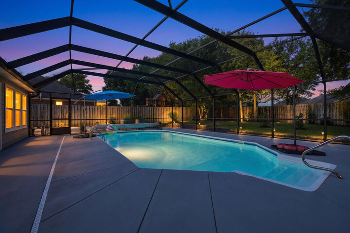 Property Photo:  4642 Chanan Drive  FL 32539 