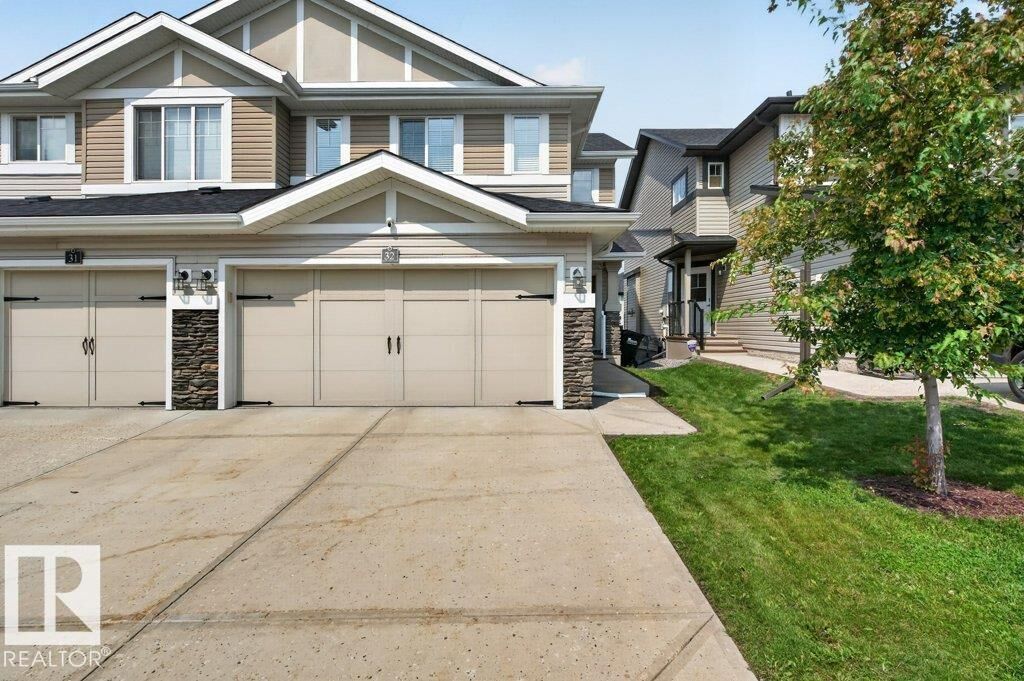 Property Photo:  21 Augustine Crescent 32  AB T8H 0X4 