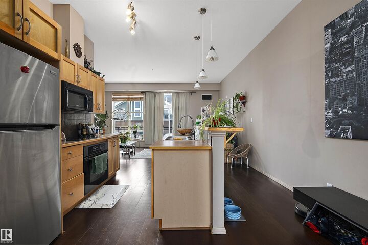 Property Photo: 10503 98 Avenue NW 713 AB T5K 0B2