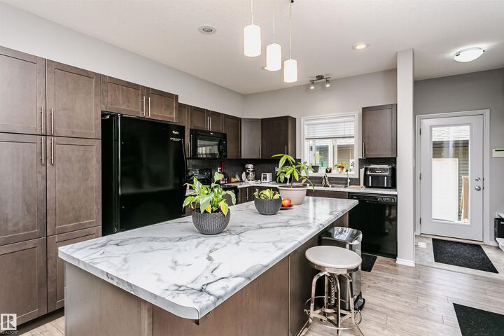 Property Photo:  21931 91 Avenue NW  AB T5T 6Z8 