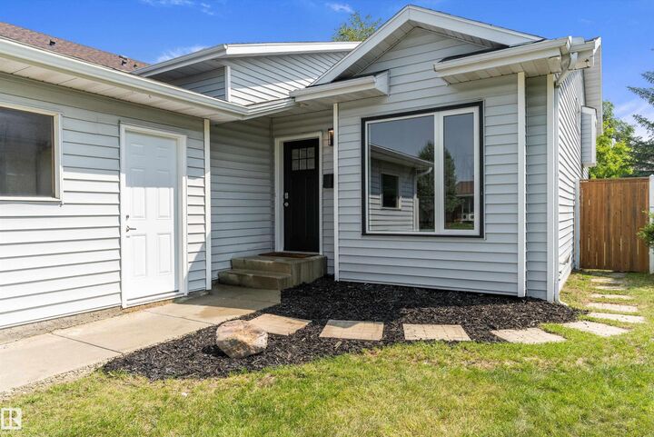 Property Photo:  8311 184 Street NW  AB T5T 5V3 