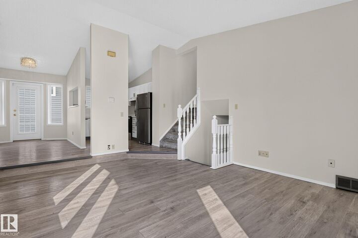 Property Photo:  3722 34A Avenue NW  AB T6L 4Z2 