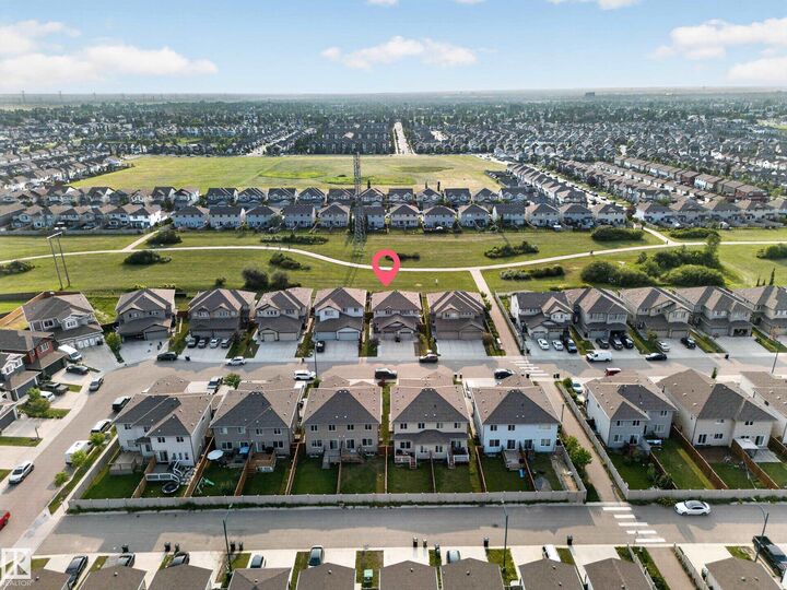 Property Photo: 1720 27 Street NW NW AB T6T 2G6
