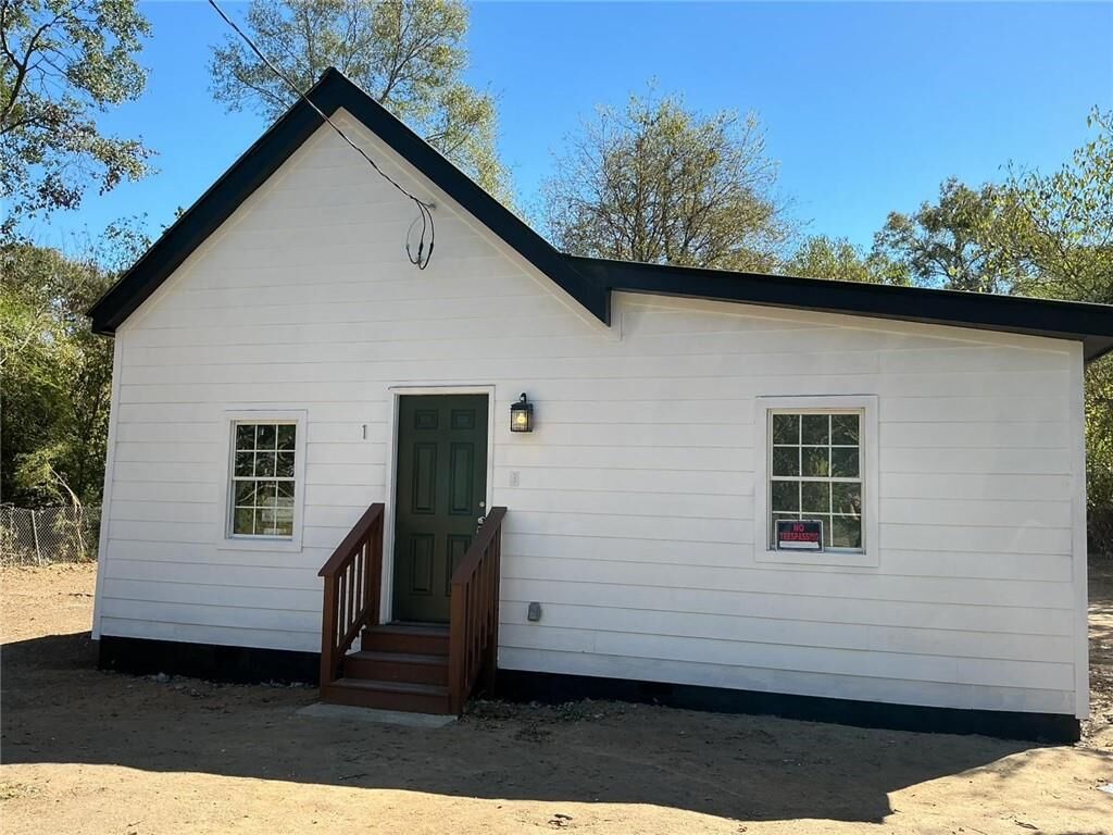Property Photo:  1 Sargent Tigner Street  GA 30263 