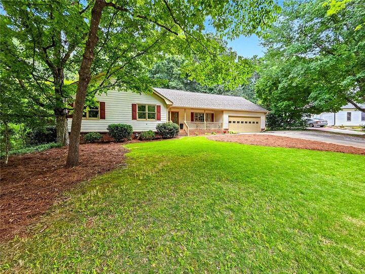 Property Photo: 626 Hunt Station Drive GA 30044