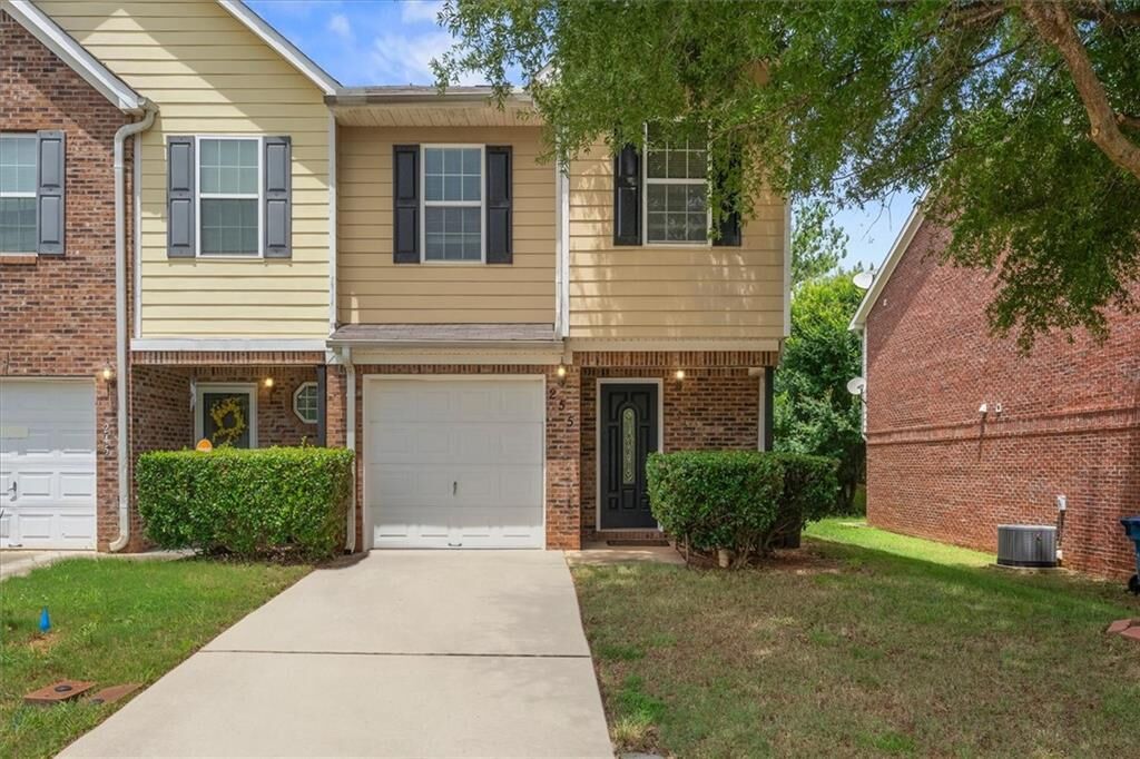 Property Photo: 255 Magnolia Gardens Walk GA 30253