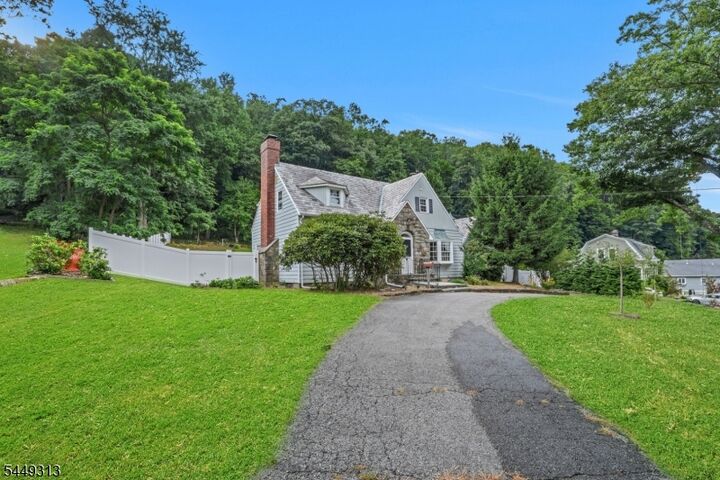 Property Photo:  85 Ann St  NJ 07801 