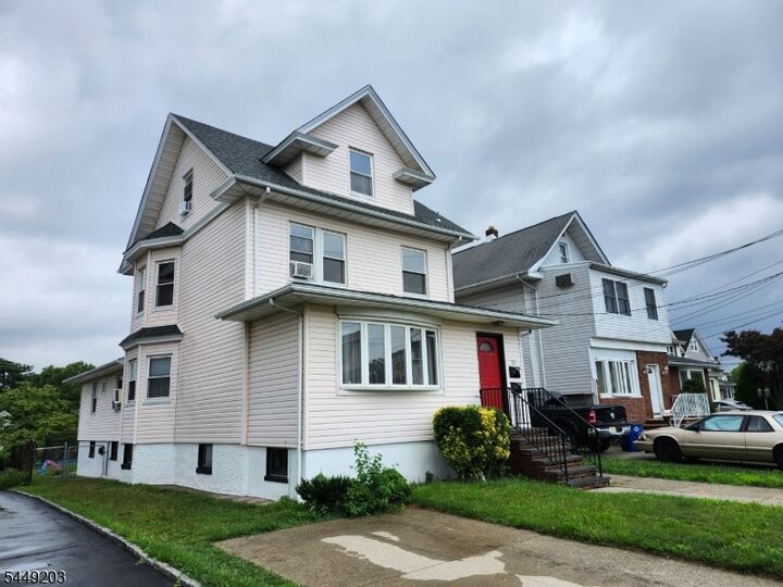 Property Photo:  33 Livingston Ave 2  NJ 07071 