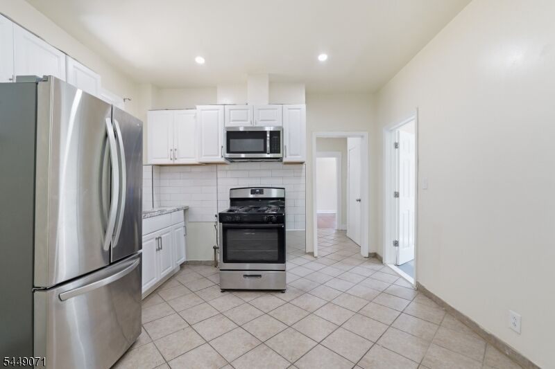 Property Photo:  478 Summer Ave 2  NJ 07104 