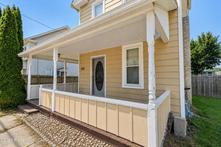 Property Photo: 419 E 6th Street PA 18603