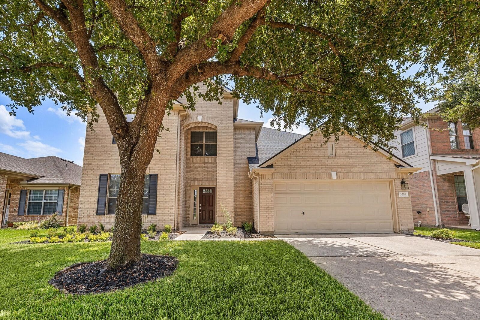 Property Photo:  3210 Legends Creek Drive  TX 77386 