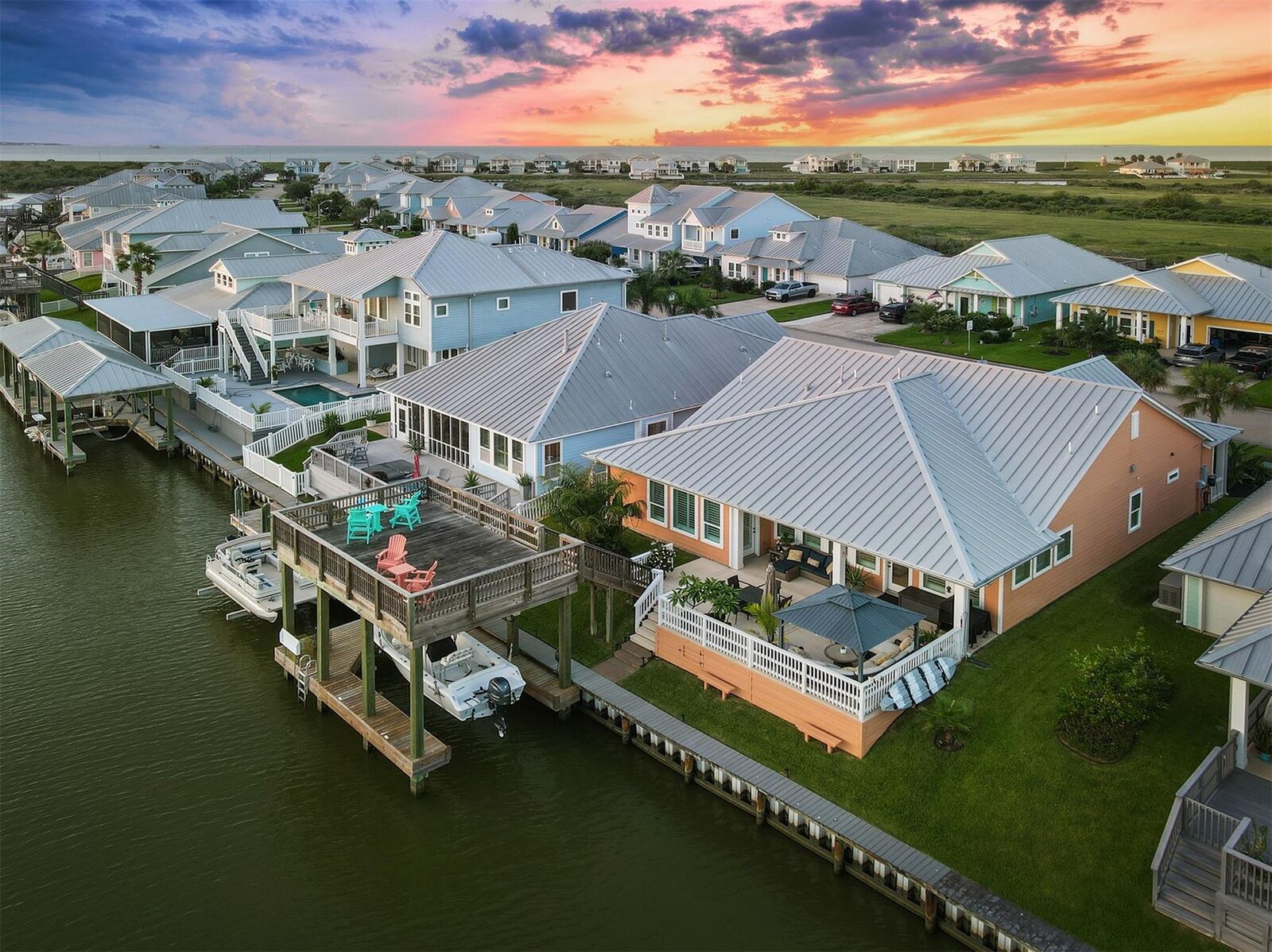 Property Photo:  5310 Brigantine Cay Court  TX 77590 