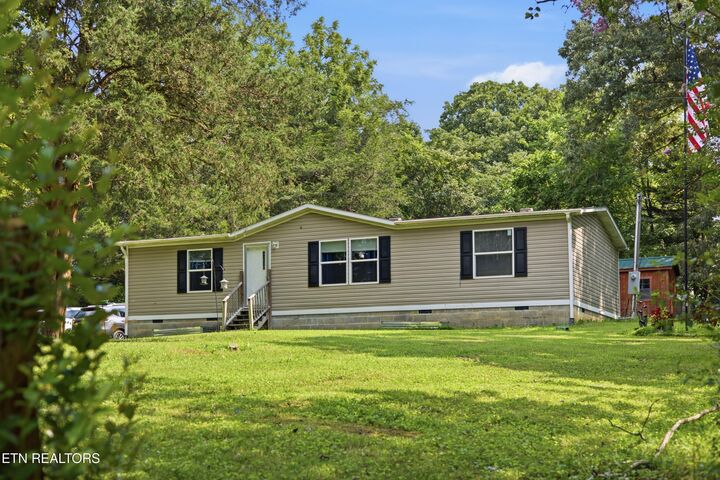 Property Photo:  321 Rose Circle  TN 37763 