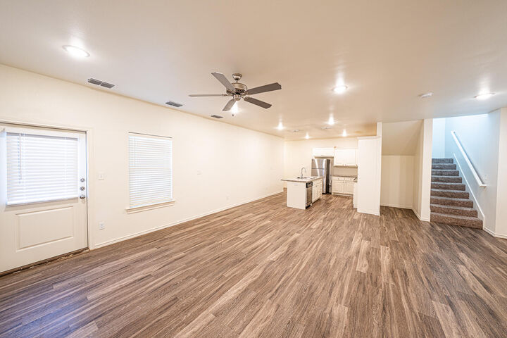 Property Photo:  6908 20th Street  TX 79407 