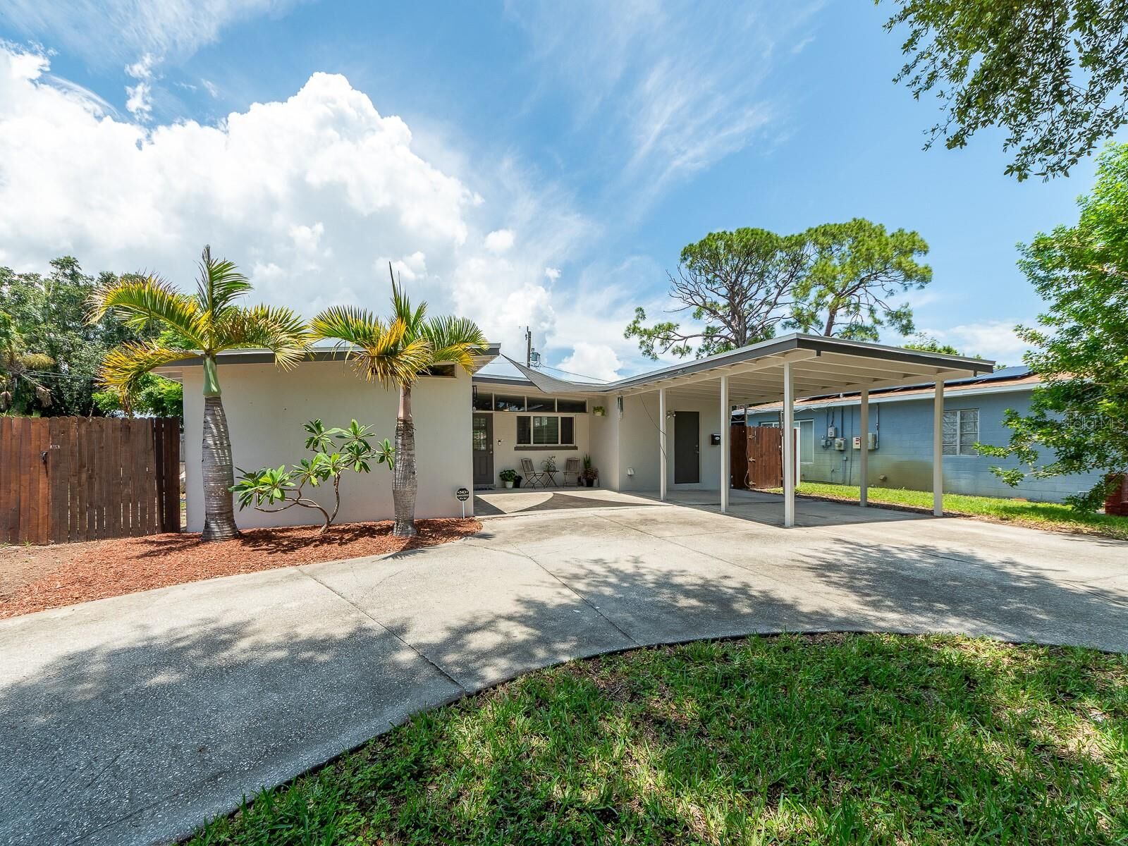 Property Photo:  851 65th Avenue S  FL 33705 
