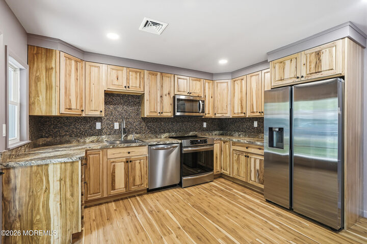 Property Photo:  206 Huntington Drive  NJ 08701 