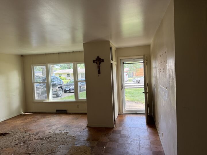 Property Photo:  21 Scarsdale Road  IL 60538 