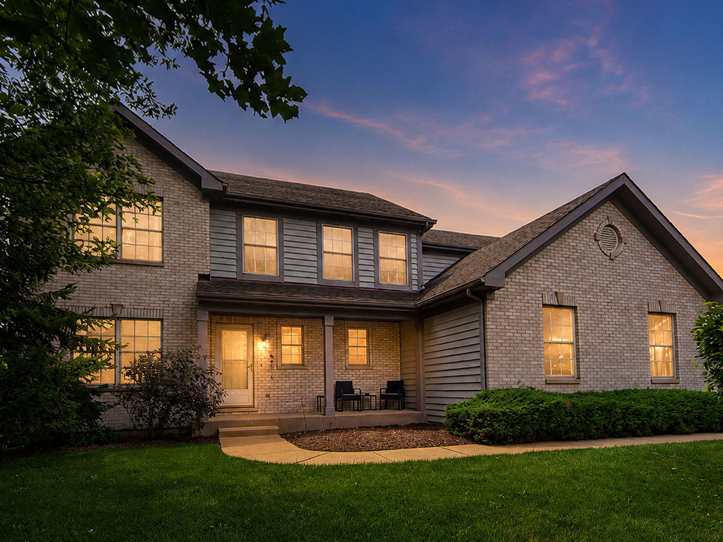 Property Photo:  520 Barton Creek Drive  IL 60156 