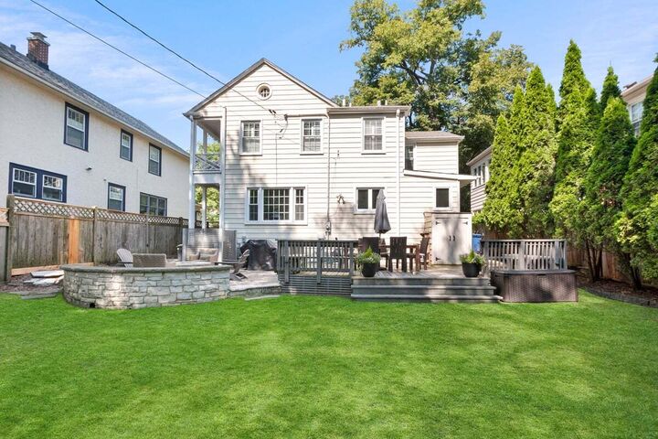Property Photo: 2755 Lawndale Avenue IL 60201
