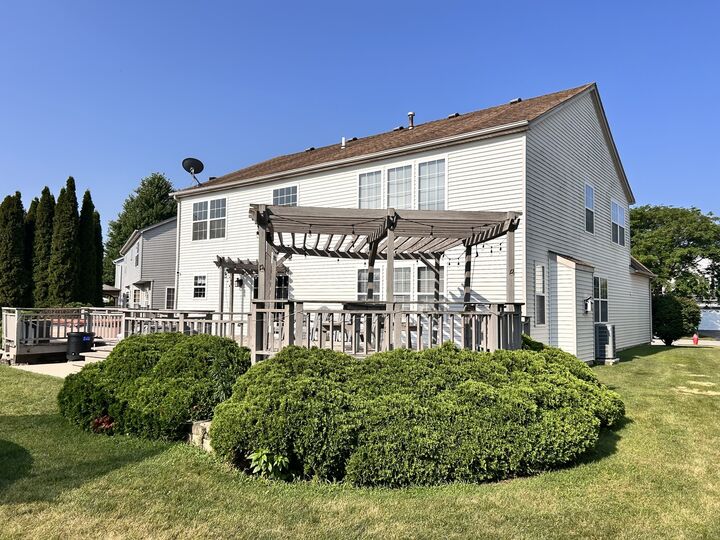 Property Photo:  1808 Arbor Gate Drive  IL 60586 