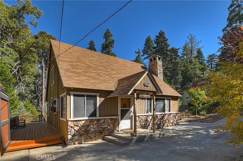 Property Photo:  863 Oak  CA 92385 