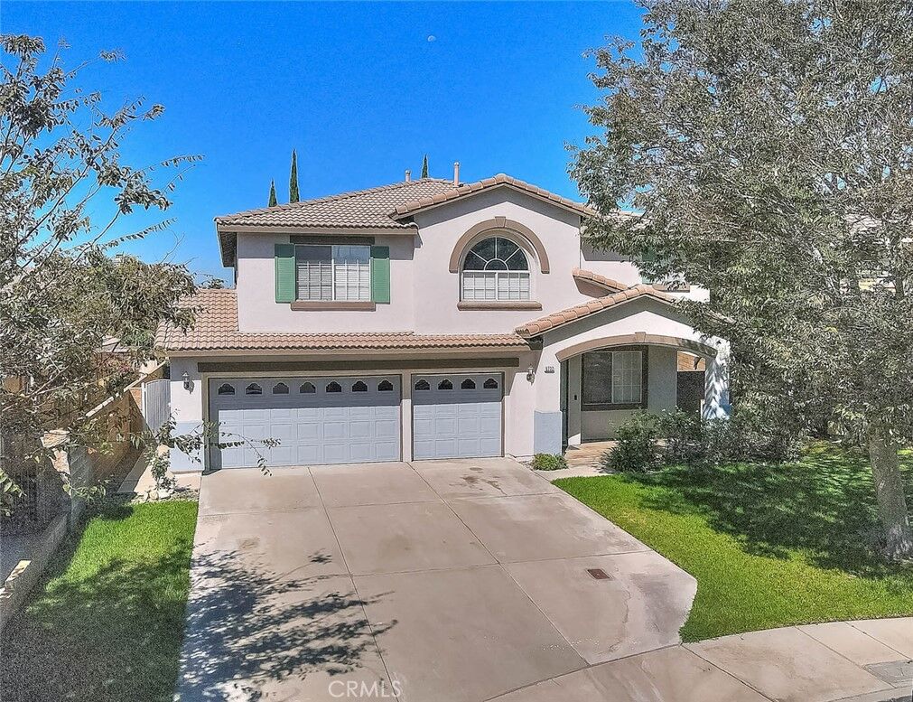 Property Photo: 5732 Ridgemark CA 92336