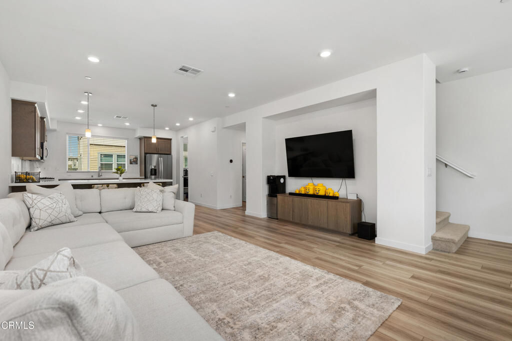 Property Photo: 27560 Sanctuary Court CA 91381