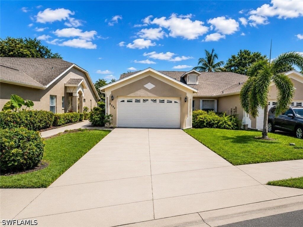 Property Photo:  8204 Ibis Cove Circle B212  FL 34119 