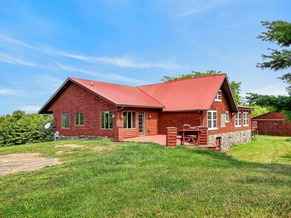 Property Photo:  462 Case Rd  PA 18840 