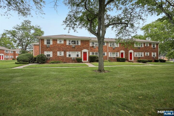Property Photo: 1279 Valley Road B NJ 07470