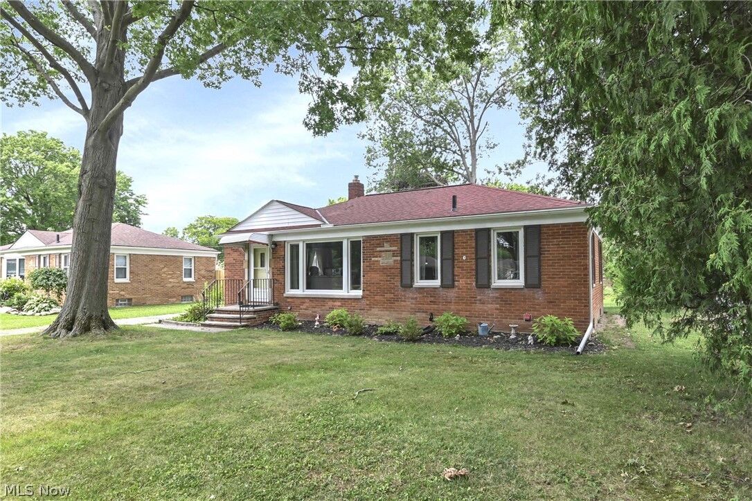 Property Photo:  37636 Lake Drive  OH 44011 