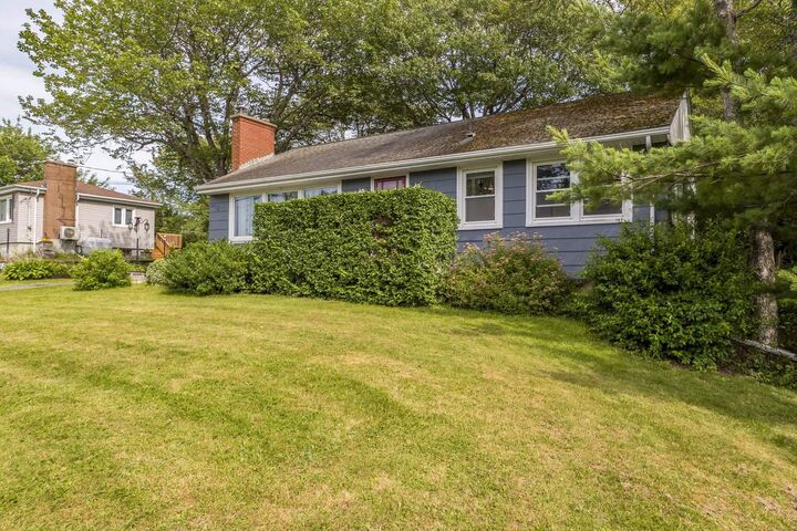 Property Photo:  16 Wedgewood Avenue  NS B3T 1E7 